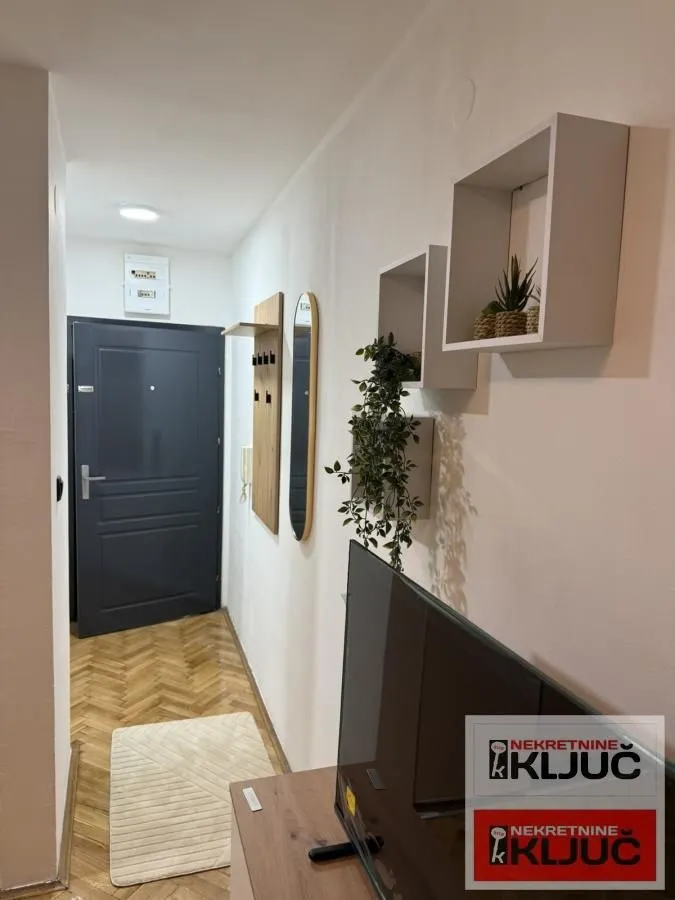 Rent, studio apartment, 22m², Grbavica, Novi Sad Sve Podlokacije