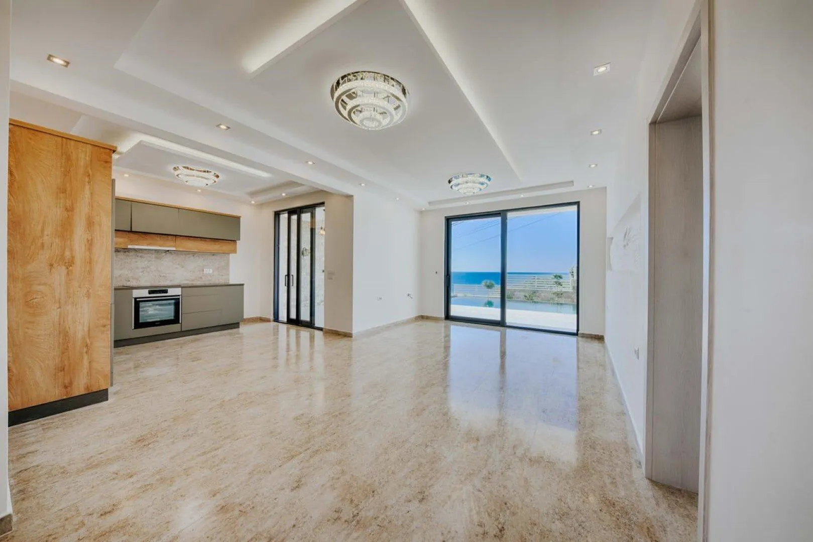 Sale, house, 365m², Utjeha, Bar