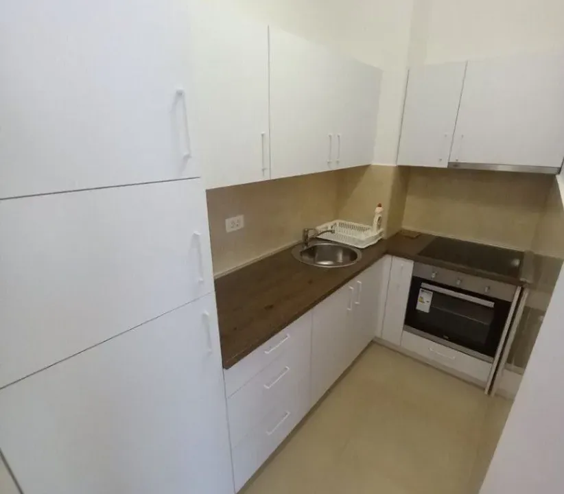 Izdavanje, jednosoban stan, 39m², Maslinjak, Budva