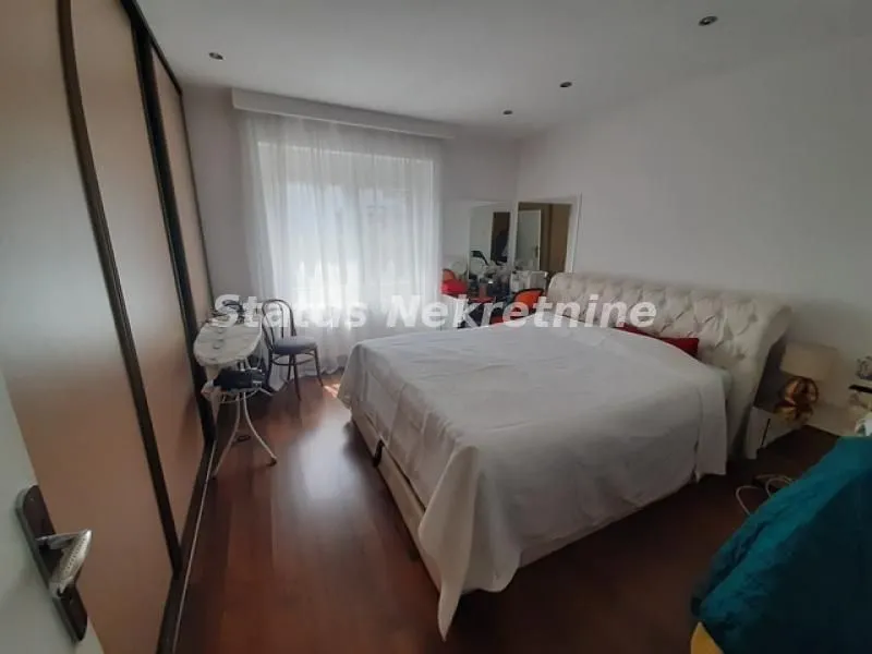 Prodaja, kuća, 157m², Salajka, Novi Sad Sve Podlokacije