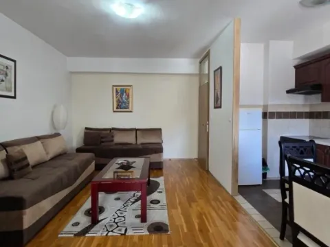 Izdavanje, jednosoban stan, 60m2, Pobrežje, Podgorica Izdavanje, jednosoban stan, 60m2, Pobrežje, Podgorica