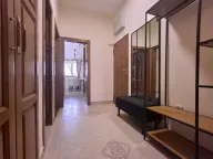 Izdavanje, stan, 115m², Momišići, Podgorica - image 10