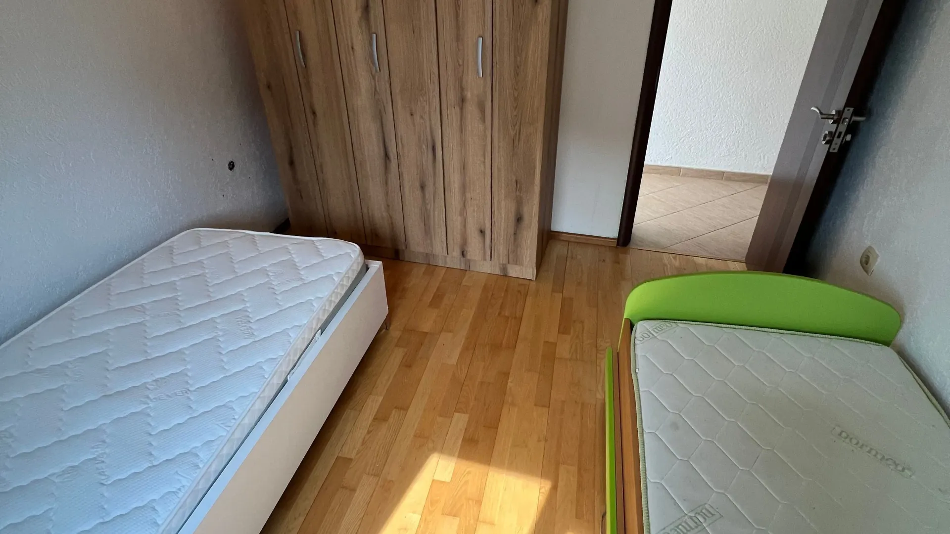 Izdavanje, dvosoban stan, 70m², Bjeliši, Bar