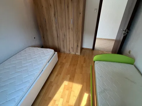 Izdavanje, dvosoban stan, 70m², Bjeliši, Bar - image 9