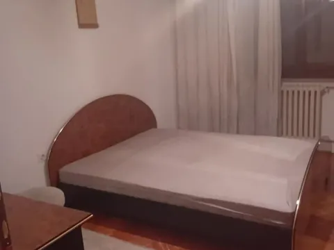 Izdavanje, trosoban stan, 74m², Bulevar, Niš - image 8