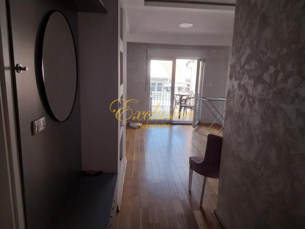 Prodaja, četvorosoban stan, 77m², Lekino Brdo, Voždovac Sve Podlokacije