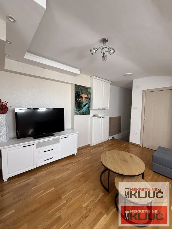 Prodaja, dvosoban stan, 51m², Sajmište, Novi Sad