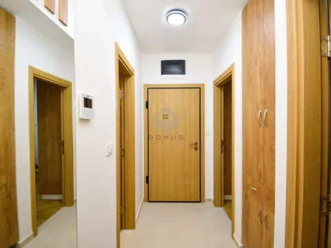 Rent, two bedroom apartment, 55m², City Kvart, Podgorica - image 8