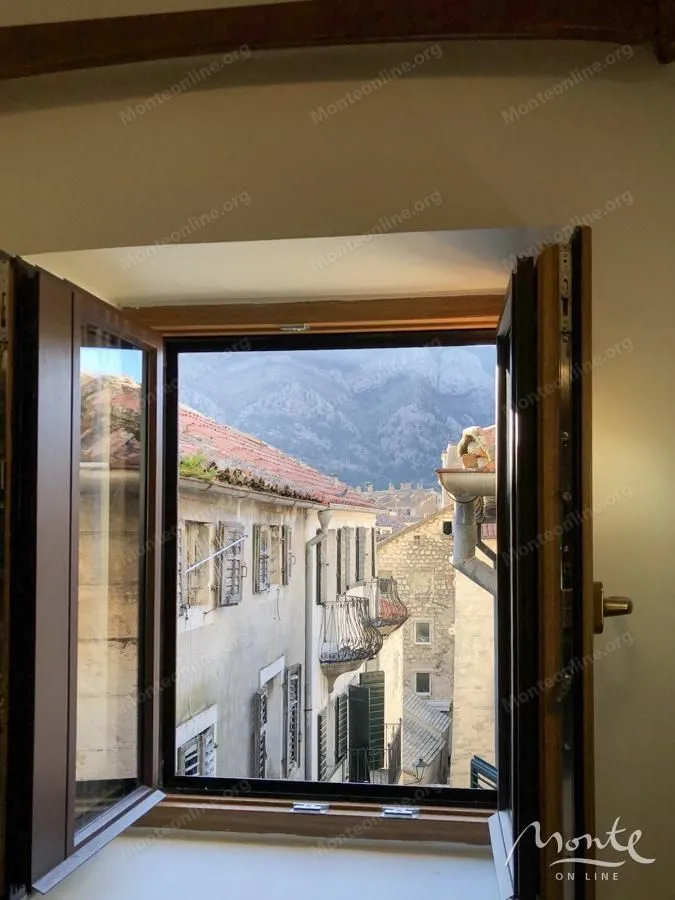 Prodaja, dvosoban stan, 50m², Grad, Kotor