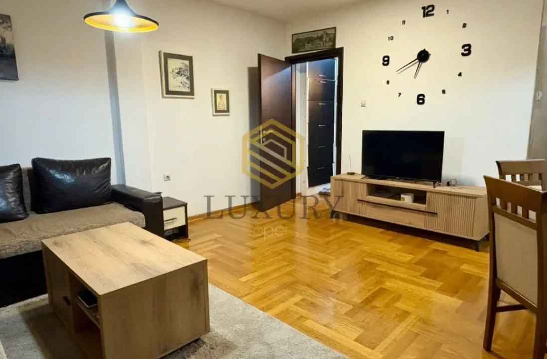 Prodaja, jednosoban stan, 41m², Centar, Podgorica