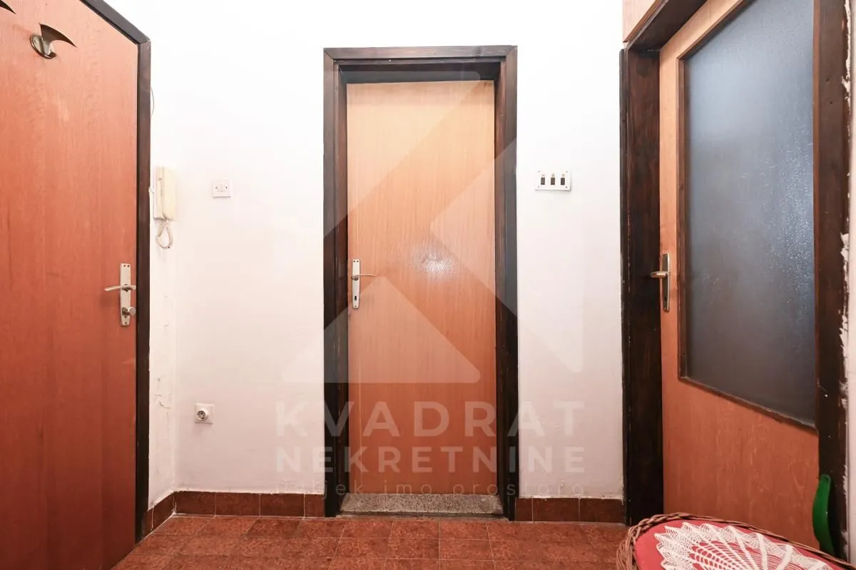 Izdavanje, garsonjera, 40m², Momišići, Podgorica