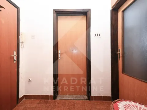 Izdavanje, garsonjera, 40m², Preko Morače, Podgorica - image 6