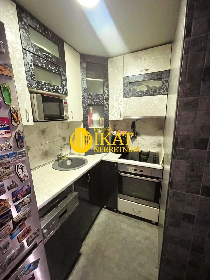 Sale, four bedroom apartment, 93m², Stari Grad, Beograd