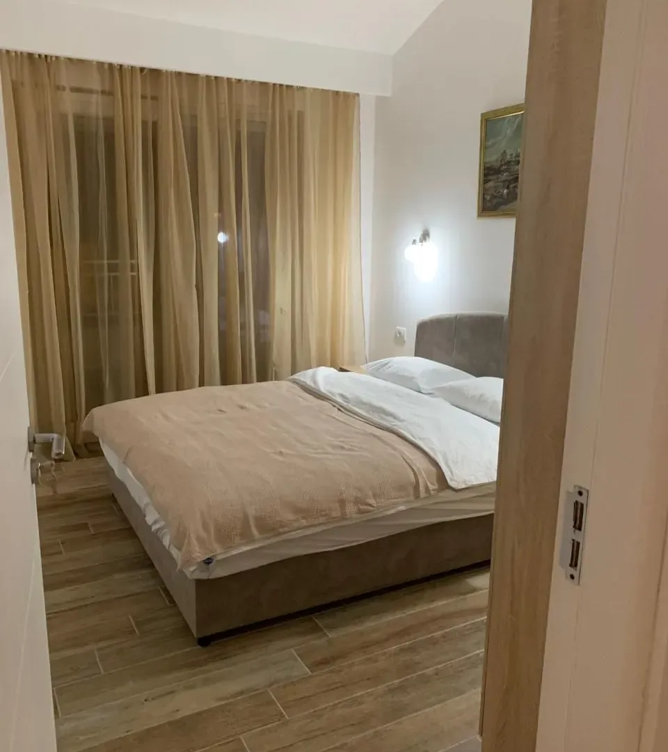 Rent, one bedroom apartment, 65m², Kava, Tivat