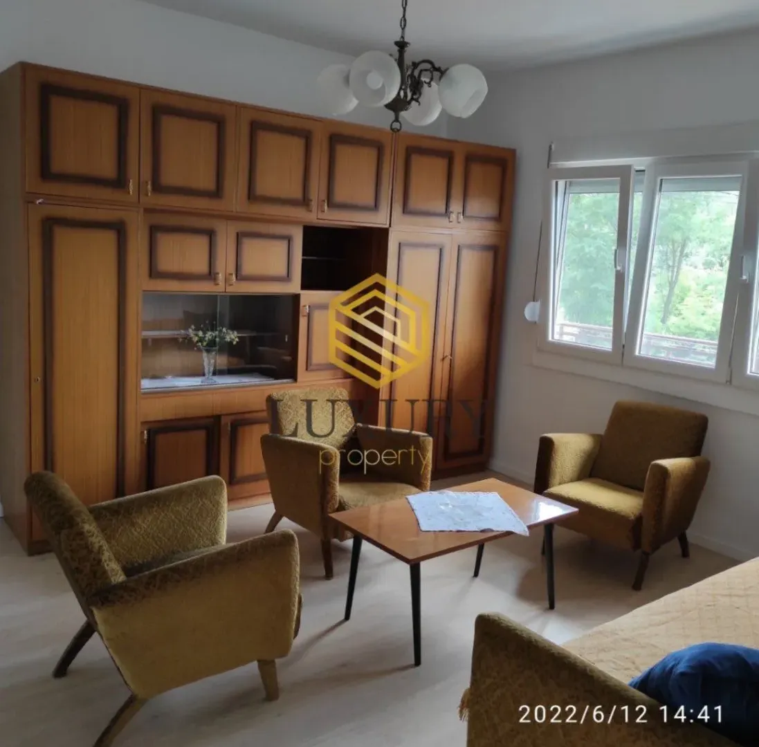 Izdavanje, trosoban stan, 100m², Zagorič, Podgorica