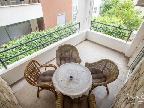 Prodaja, dvosoban stan, 72m², Budva, Crna Gora - image 17