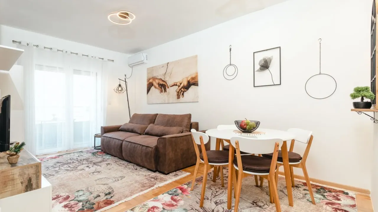 Rent, one bedroom apartment, 50m², Budva, Crna Gora