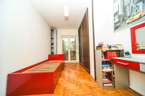 Izdavanje, dvosoban stan, 57m², Preko Morače, Podgorica - image 8