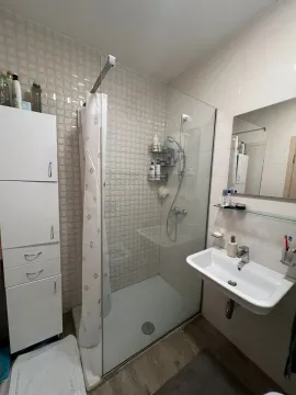 Prodaja, jednosoban stan, 53m², City Kvart, Podgorica - image 9