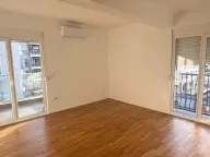 Izdavanje, dvosoban stan, 63m², Stari Aerodrom, Podgorica - image 1