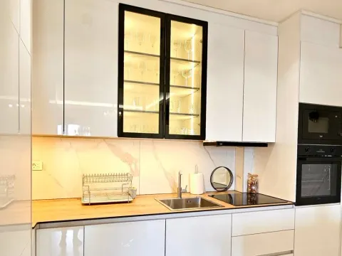 Izdavanje, dvosoban stan, 88m², Stara Varoš, Podgorica - image 3