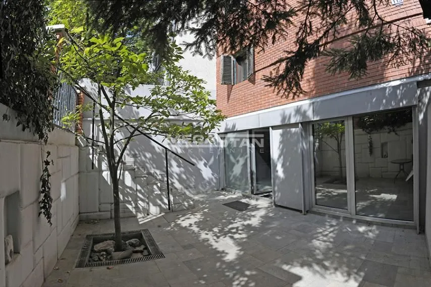 Rent, office space, 48m², Južni Bulevar, Vračar Sve Podlokacije