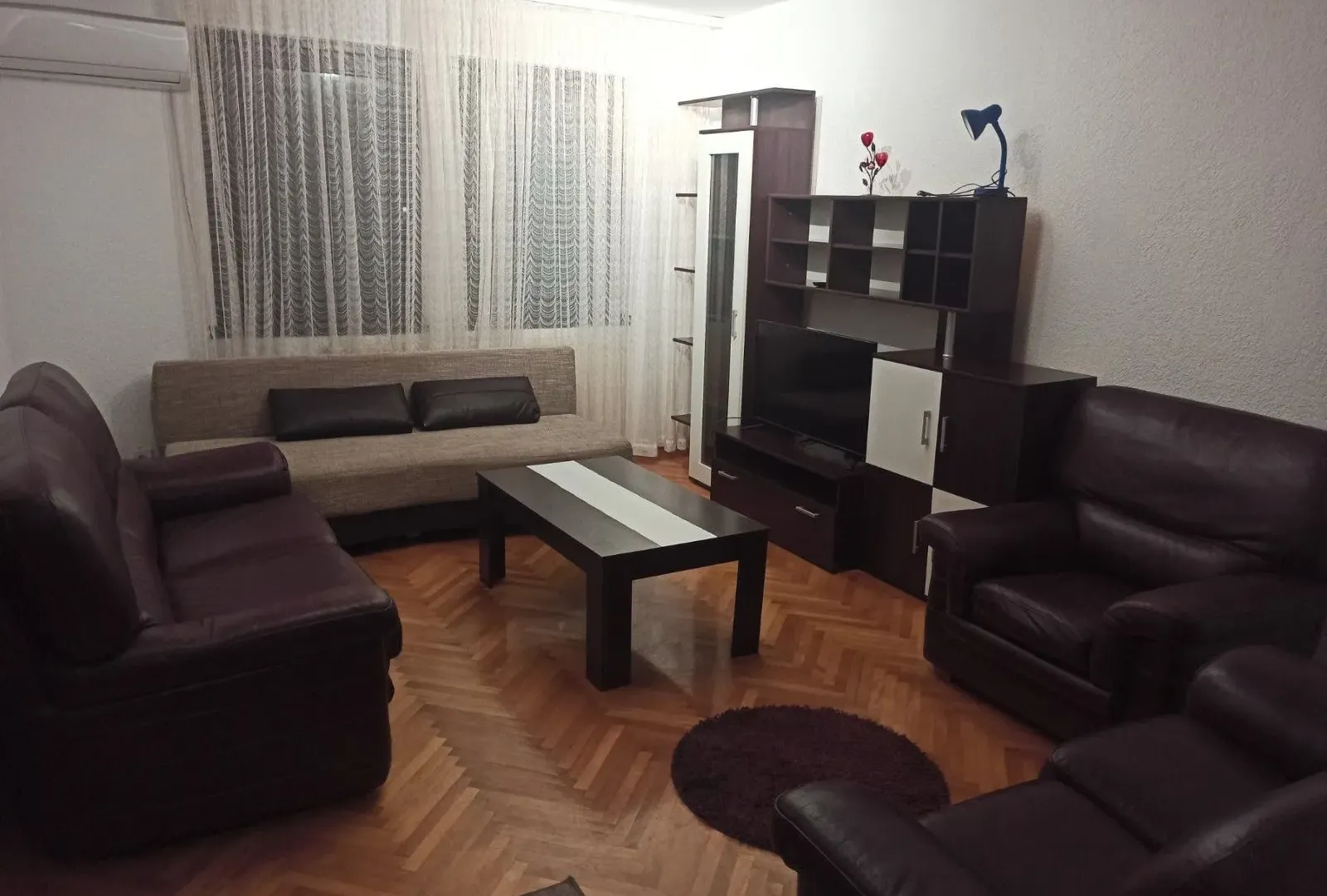 Izdavanje, dvosoban stan, 54m², Seljanovo, Tivat
