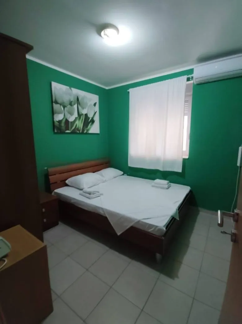 Sale, two bedroom apartment, 57m², Petrovac, Budva