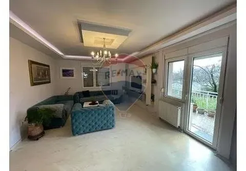 Izdavanje, kuća, 340m², Tološi, Podgorica - image 20