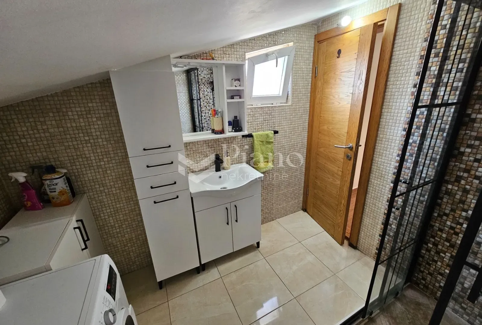 Rent, three bedroom apartment, 140m², Zabjelo, Podgorica