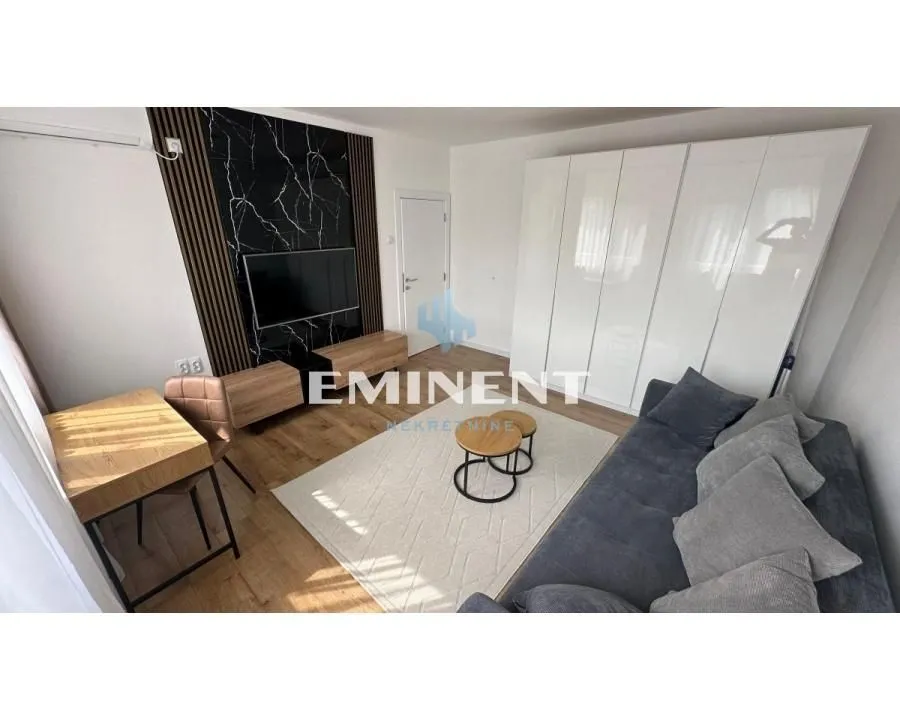 Izdavanje, stan, 37m², Novi Beograd Sve Podlokacije, Beograd