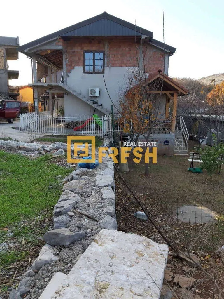 Sale, house, 160m², Vranići, Podgorica