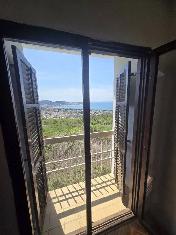Sale, house, 272m², Šušanj, Bar