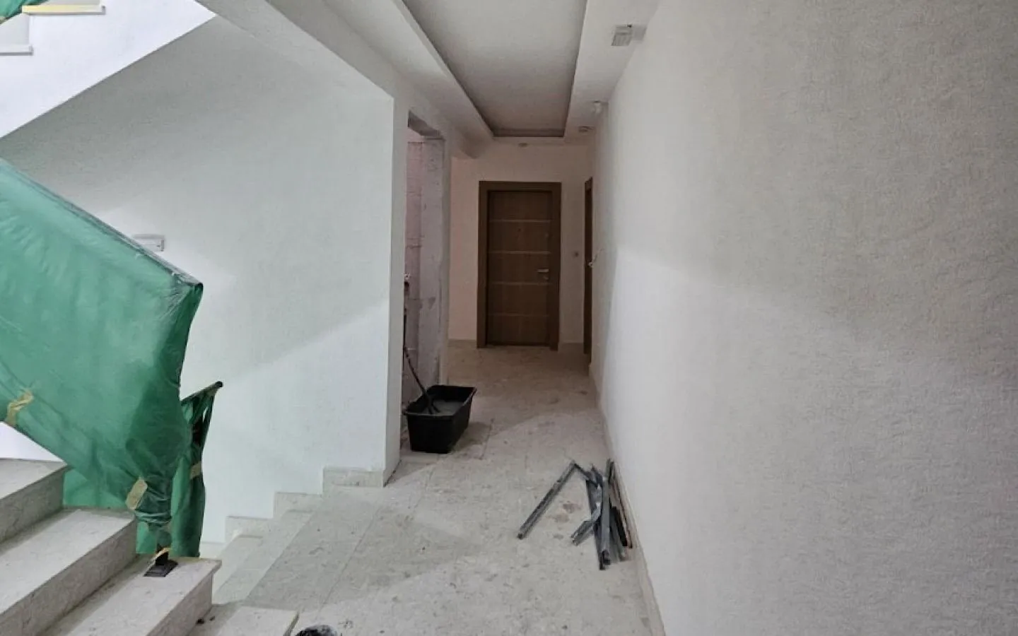 Prodaja, dvosoban stan, 69m², Šušanj, Bar