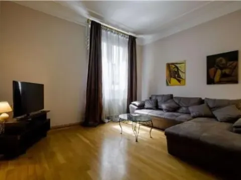 Rent, four bedroom apartment, 120m², Stari Grad, Beograd
