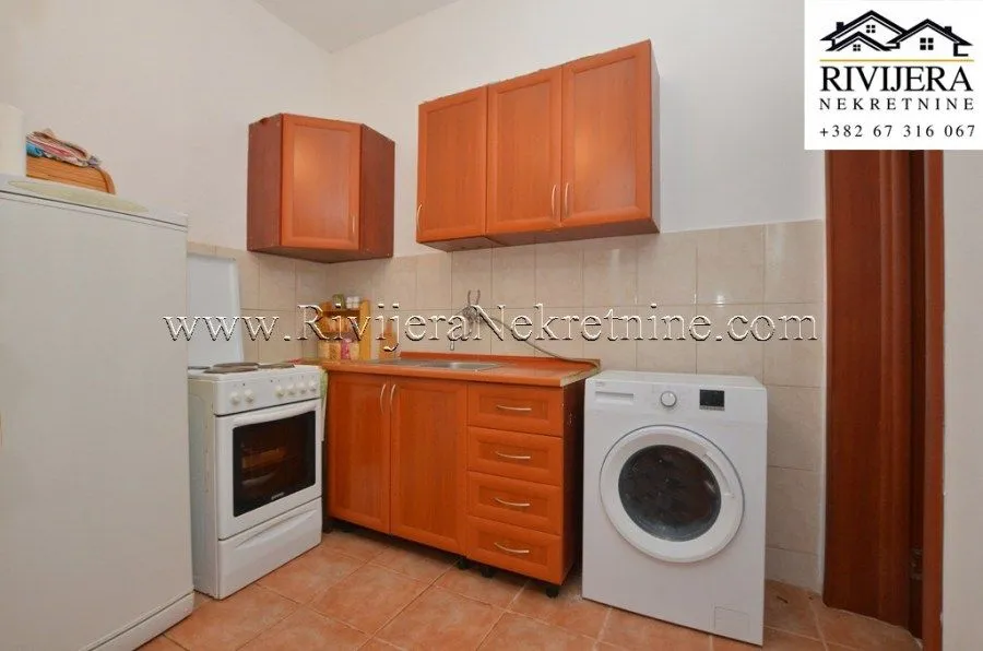 Prodaja, dvosoban stan, 47m², Baošići, Herceg Novi