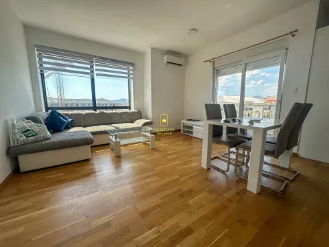 Rent, two bedroom apartment, 68m², Ljubović, Podgorica - image 2