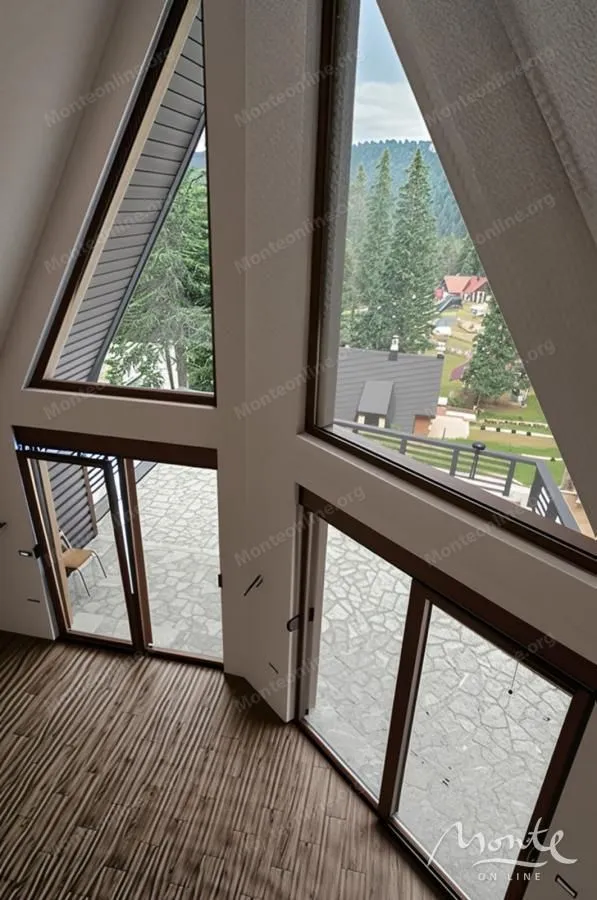 Prodaja, kuća, 160m², Žabljak, Crna Gora