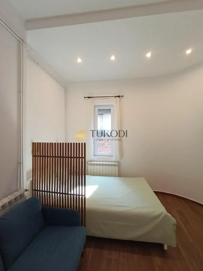 Rent, studio apartment, 25m², Stari Grad, Beograd
