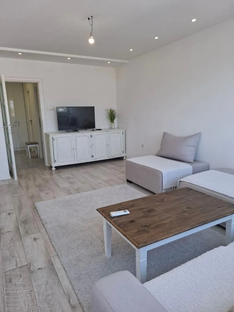 Rent, two bedroom apartment, 80m², Preko Morače, Podgorica