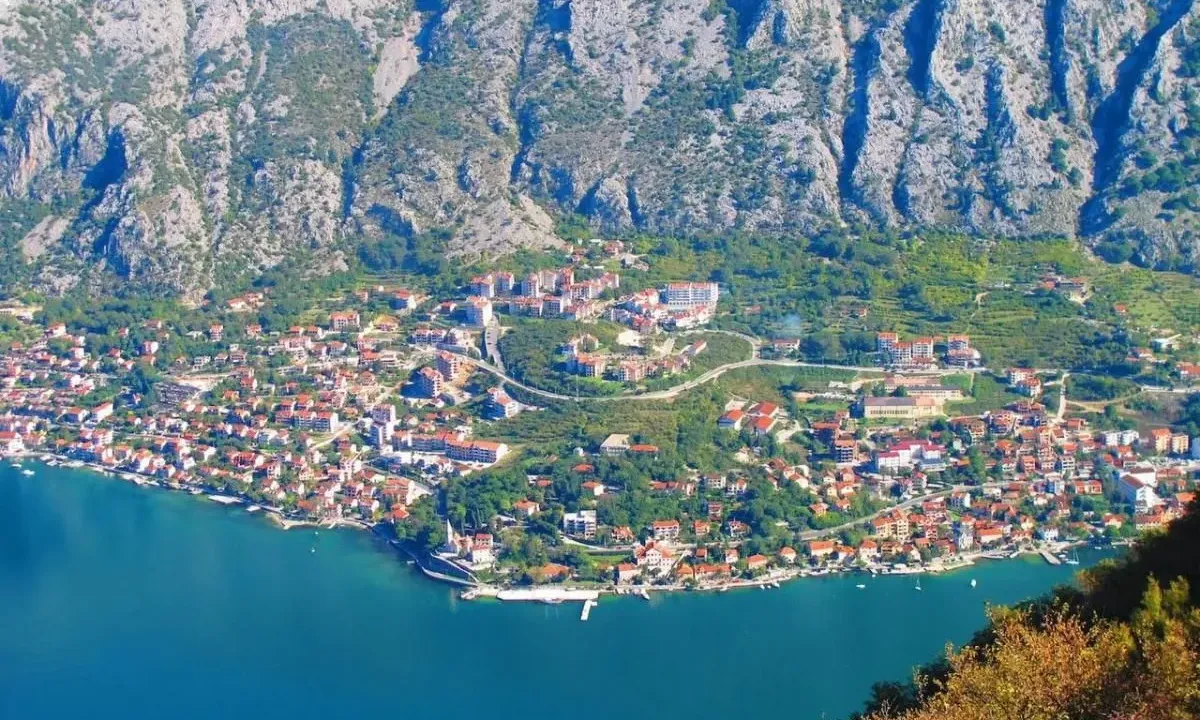 Sale, land lot, 2200m², Dobrota, Kotor