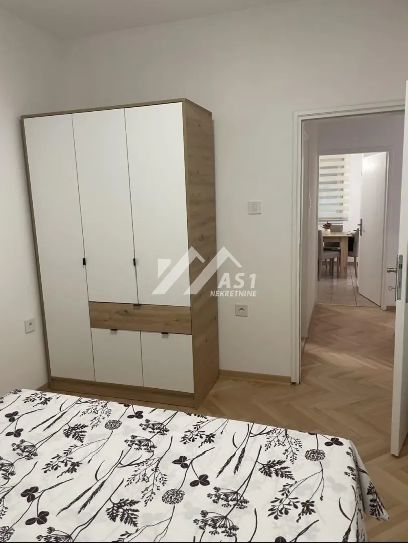 Izdavanje, dvosoban stan, 48m², Grbavica, Novi Sad Sve Podlokacije