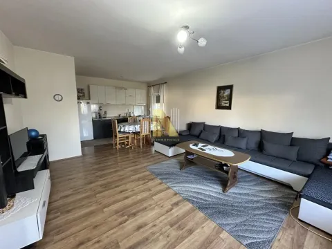 Prodaja, kuća, 157m², Sremska Kamenica, Petrovaradin - image 2