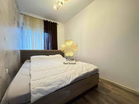 Izdavanje, dvosoban stan, 80m², Momišići, Podgorica - image 12