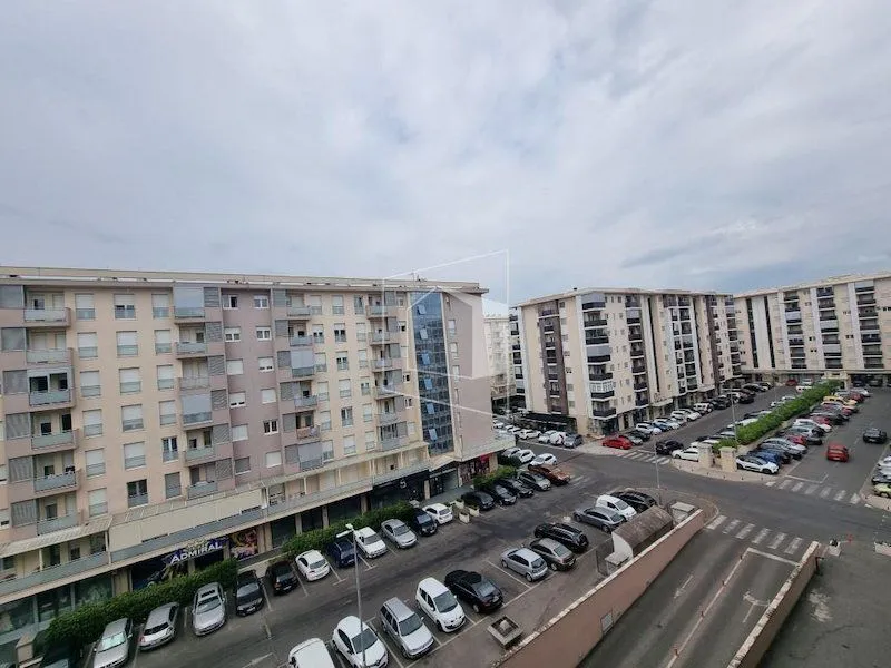 Rent, apartment, 68m², City Kvart, Podgorica