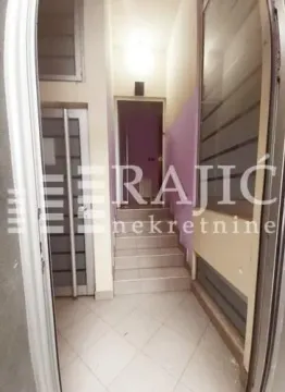 Rent, office space, 60m², Lipov Lad, Zvezdara Sve Podlokacije - image 4