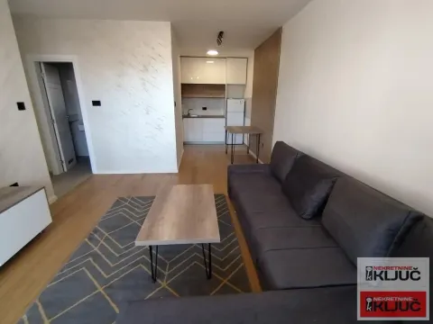 Stan in Bulevar patrijarha Pavla