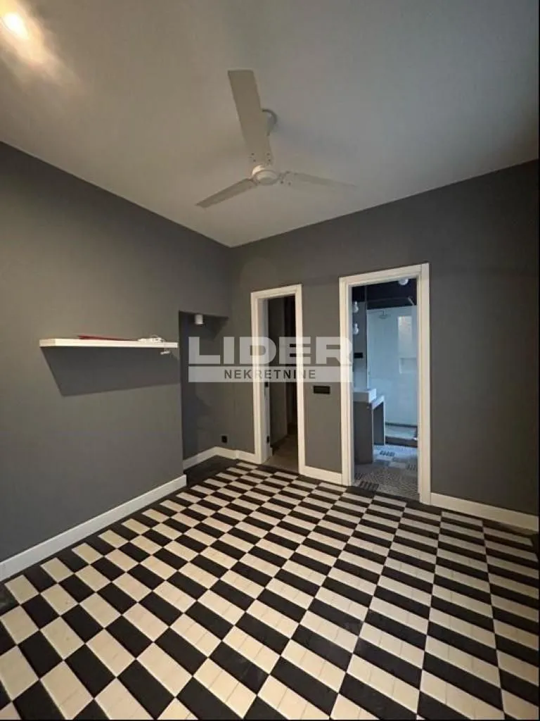 Rent, two bedroom apartment, 106m², Stari Grad, Beograd