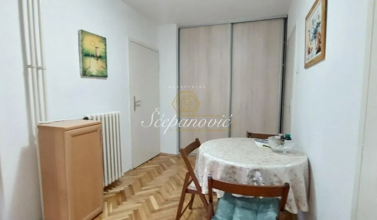 Prodaja, dvosoban stan, 58m², Železnička Stanica, Novi Sad Sve Podlokacije