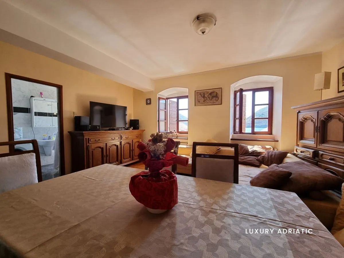 Sale, house, 285m², Perast, Kotor